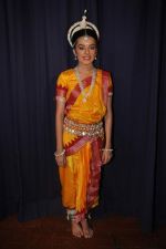 Giaa Singh rehearses Odissi dance in Mumbai on 3rd Oct 2013 (20).JPG